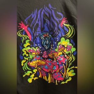XL trippy t-shirt